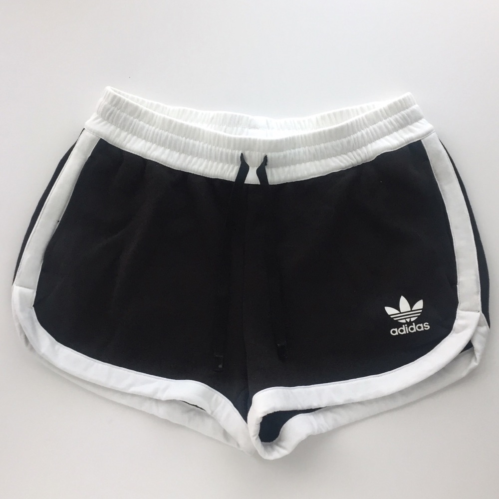 Adidas Running Shorts 🏃🏻‍♀️